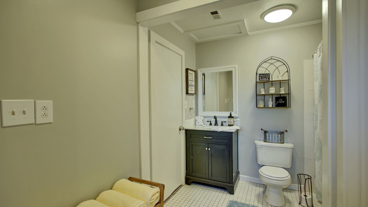 Photo of Bathroom in Schley