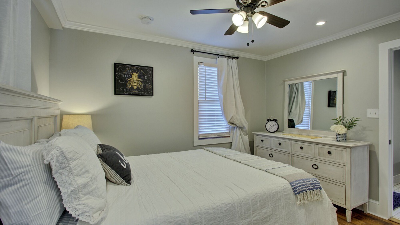 Photo of Bedroom in Schley