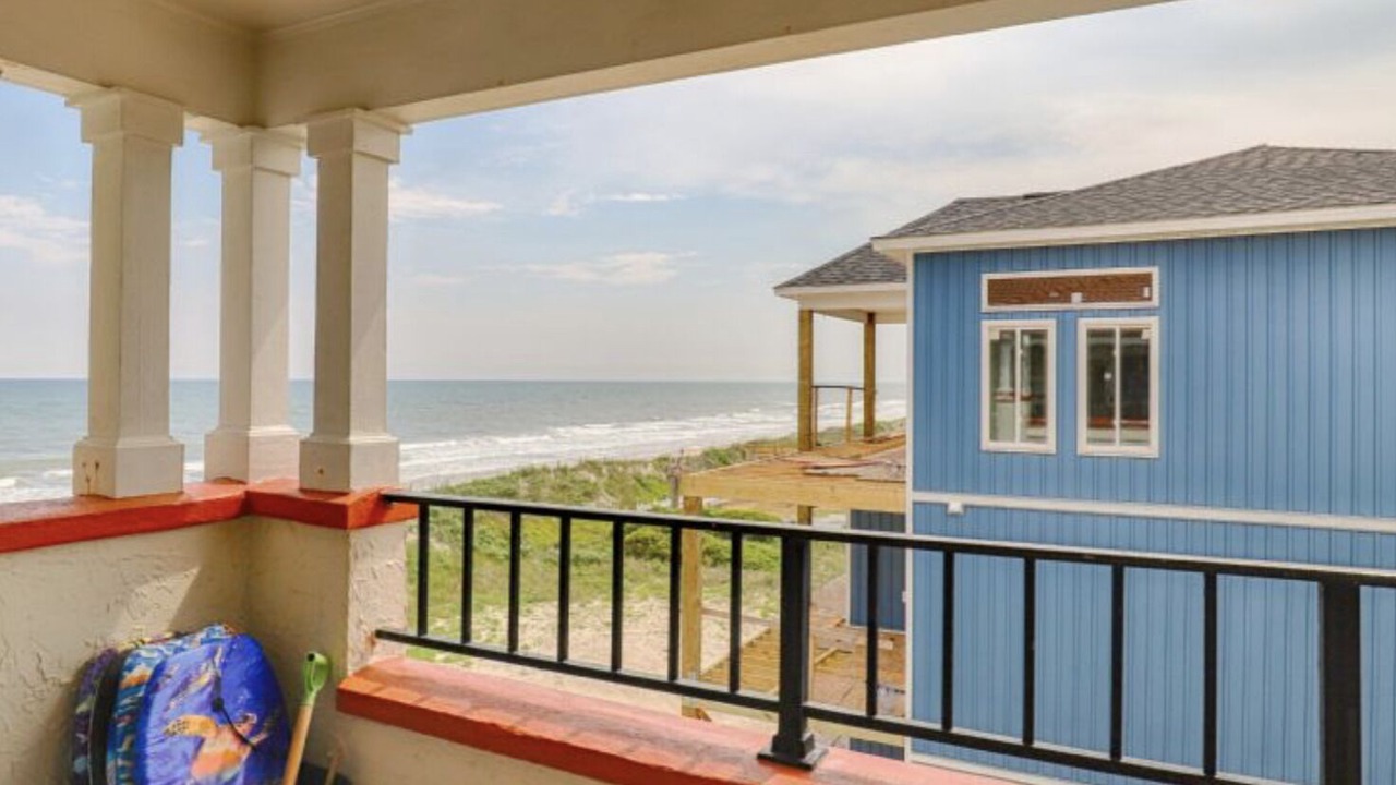 Photo of Patio Balcony in North Topsail Beach