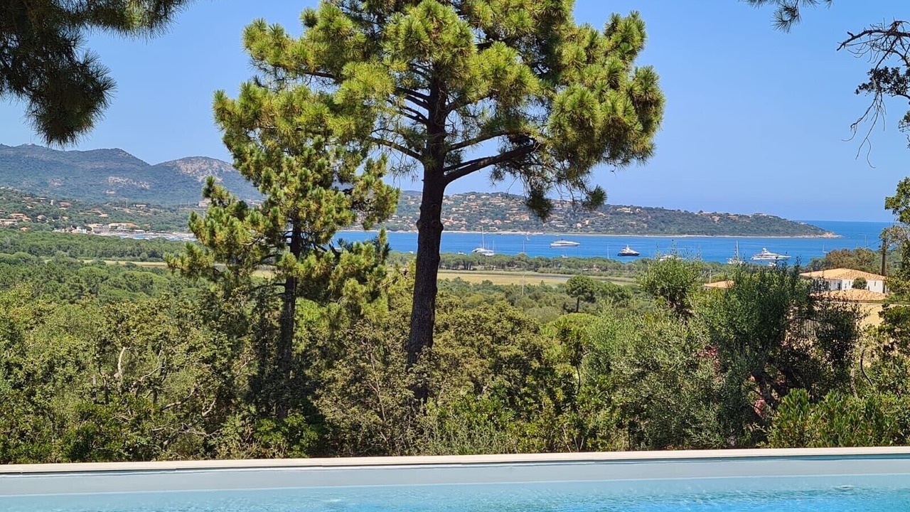 Photo of Outdoor in Cirendinu