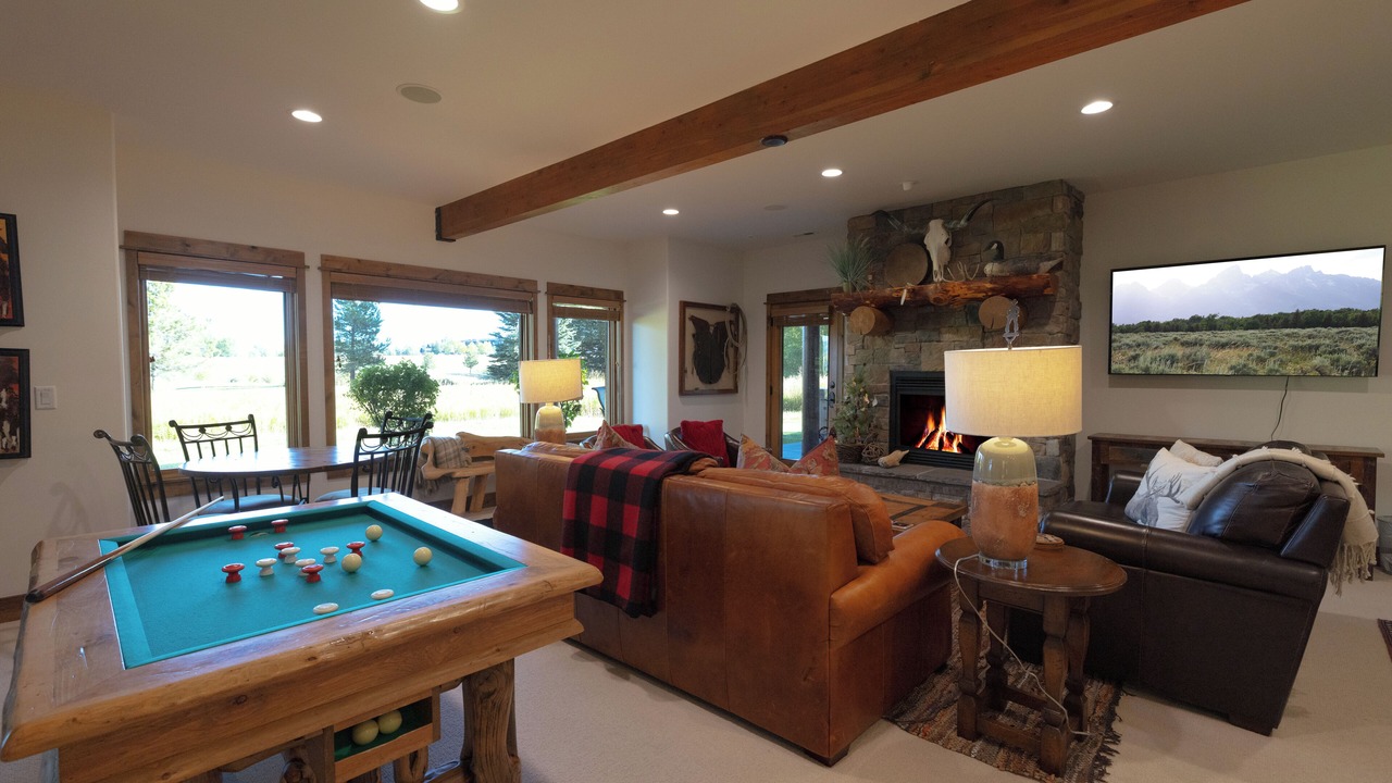 Photo of Livingroom in Victor