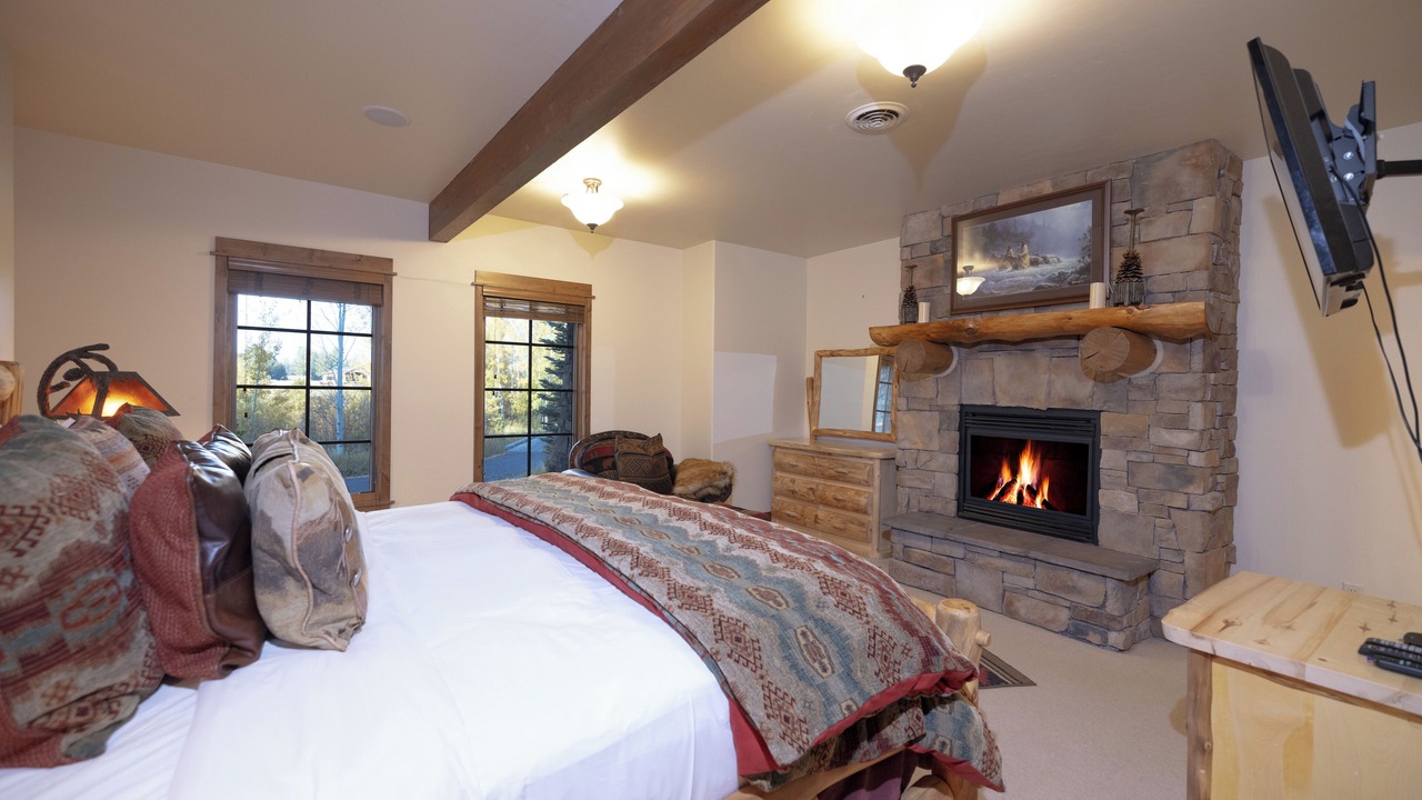 Photo of Bedroom in Victor