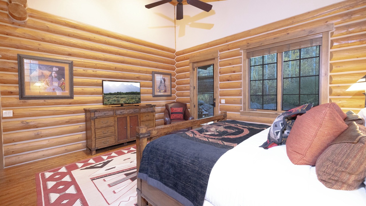 Photo of Bedroom in Victor