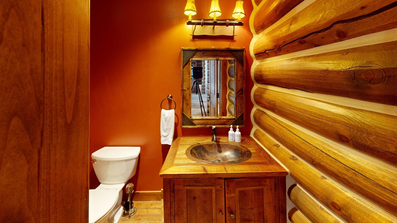 Photo of Bathroom in Victor