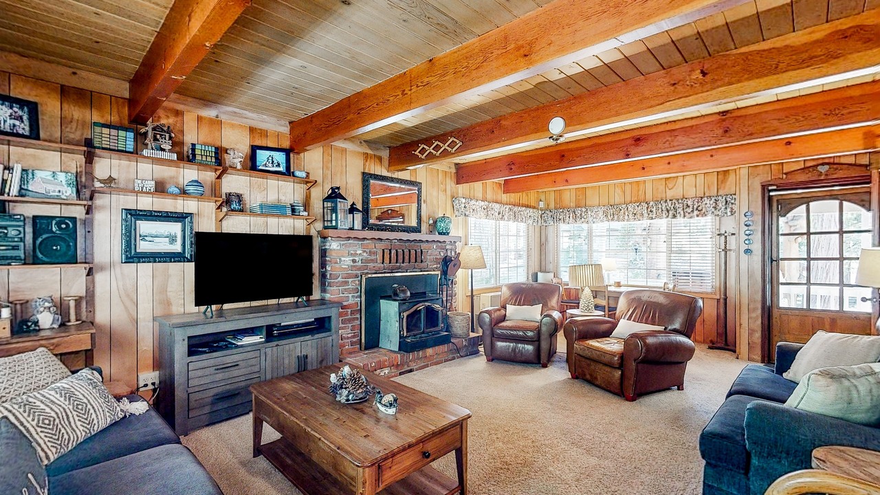 Photo of Livingroom in Musick Ridge