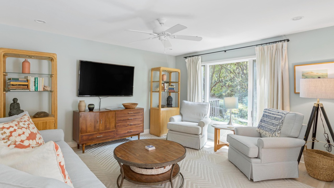 Photo of Livingroom in West Beach Village