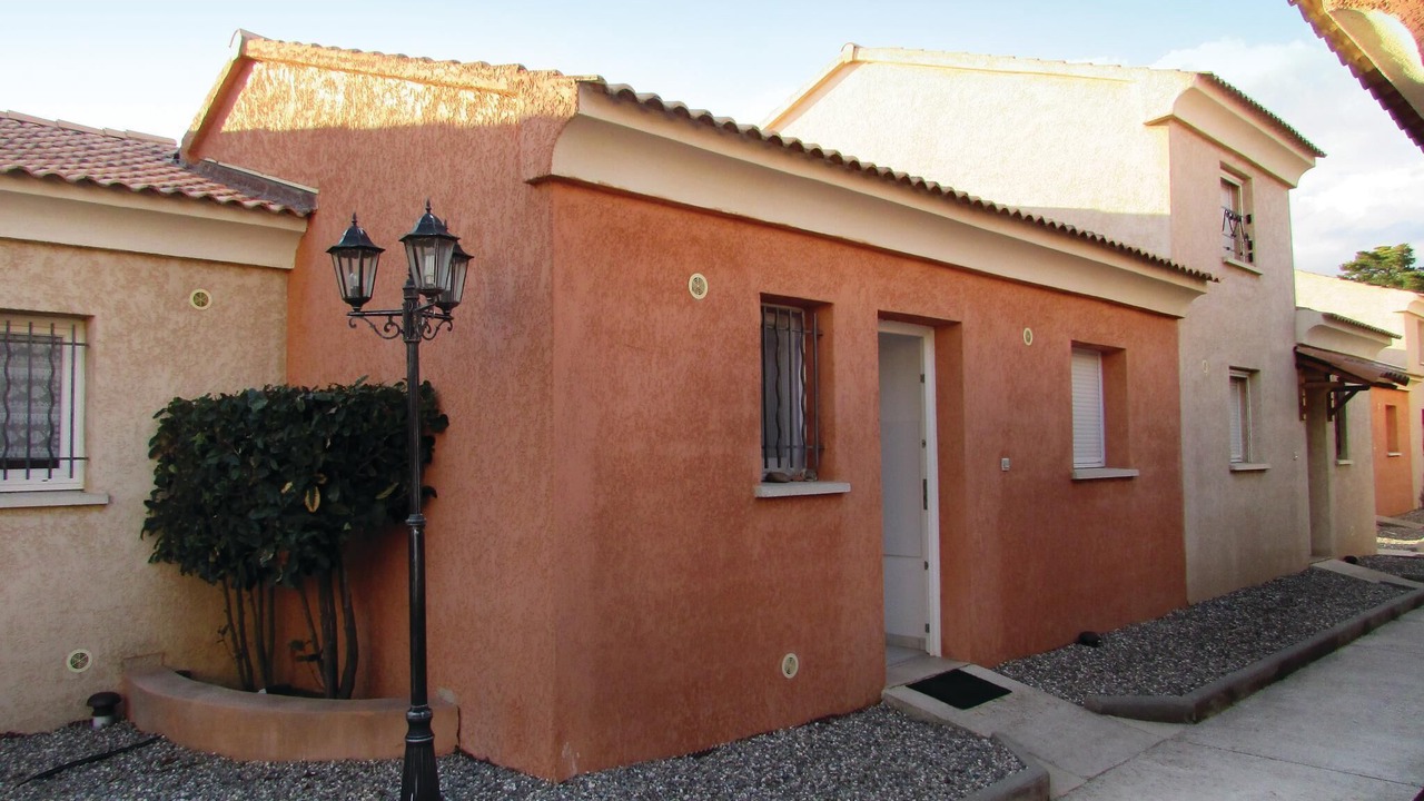 Photo of Others in Prunete