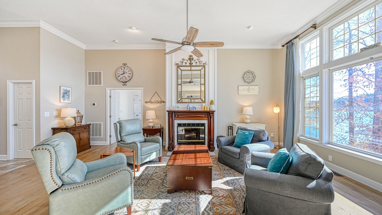 Photo of Livingroom in Sandy Point