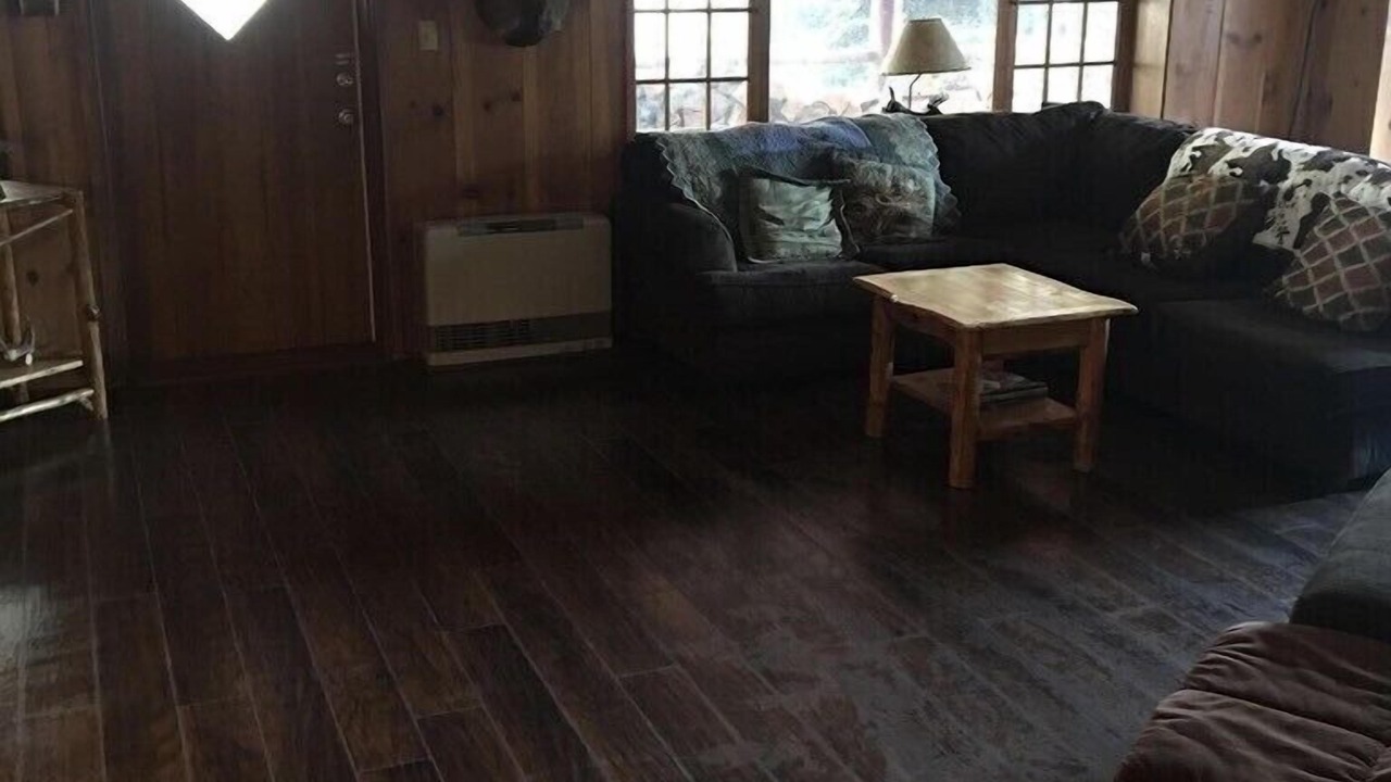 Photo of Livingroom in White Bird