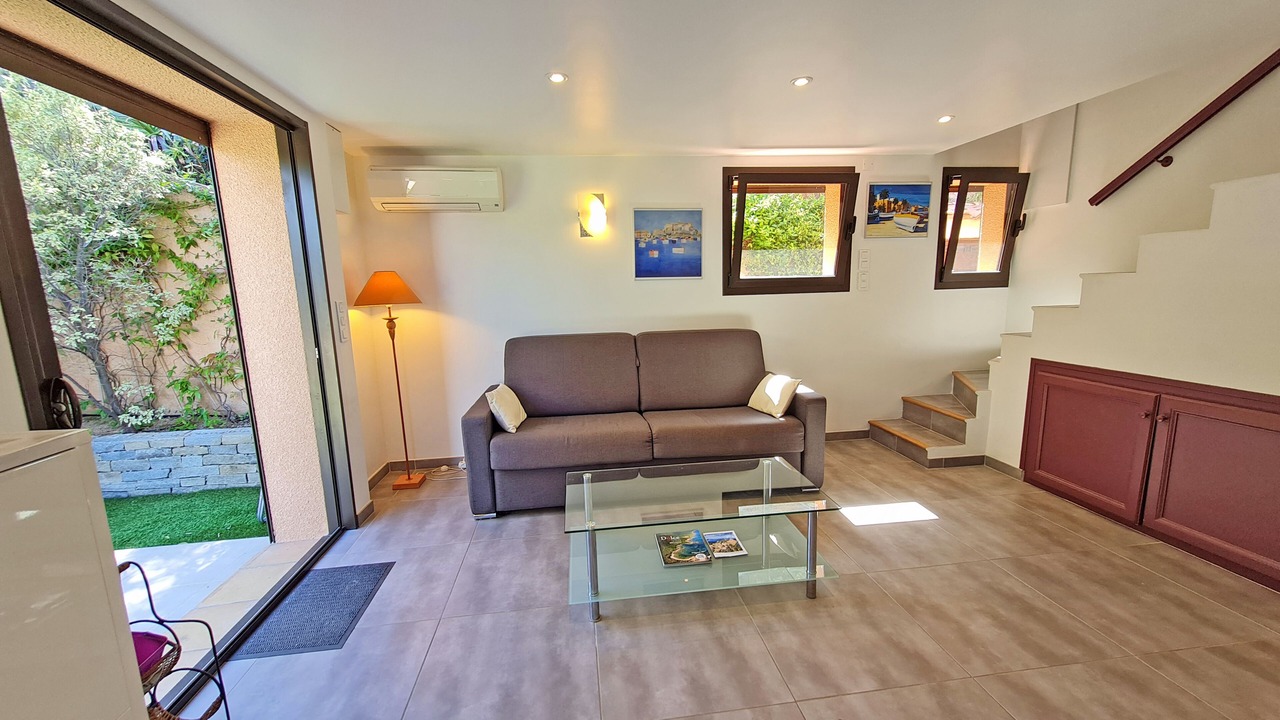 Photo of Livingroom in Porticcio