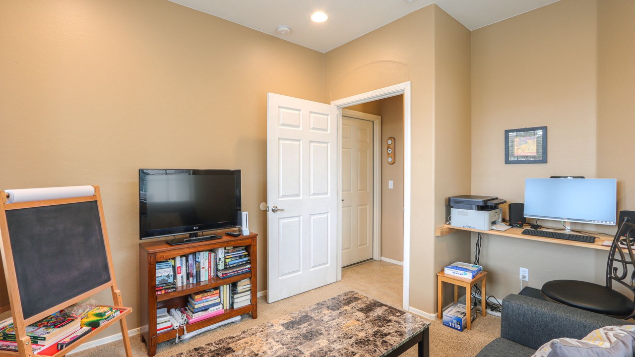 Photo of Livingroom in Maricopa