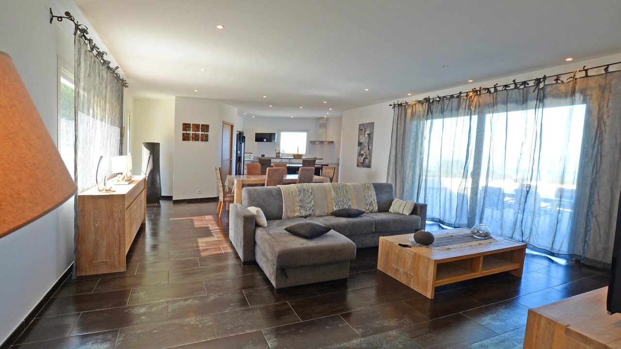 Photo of Livingroom in Algajola