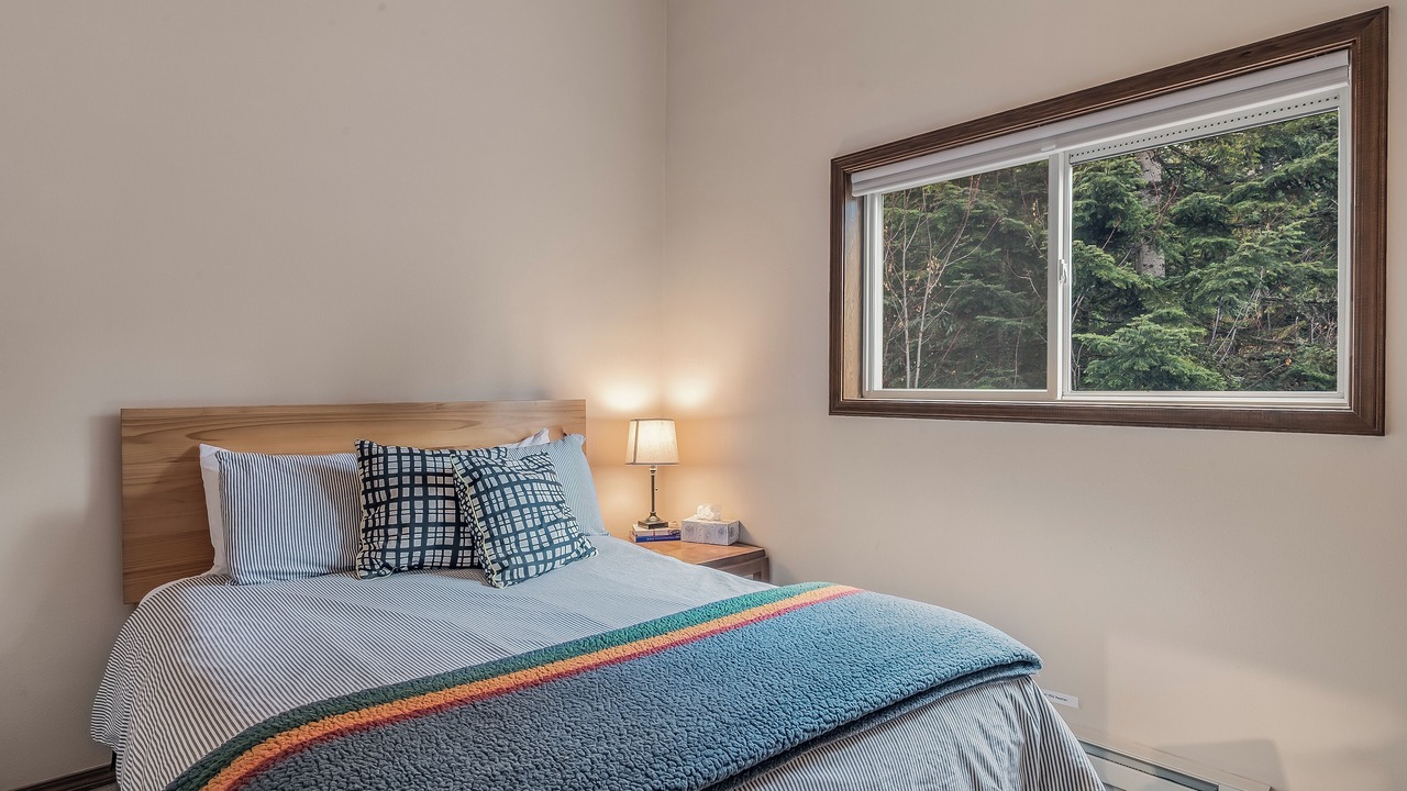 Photo of Bedroom in Sandpoint