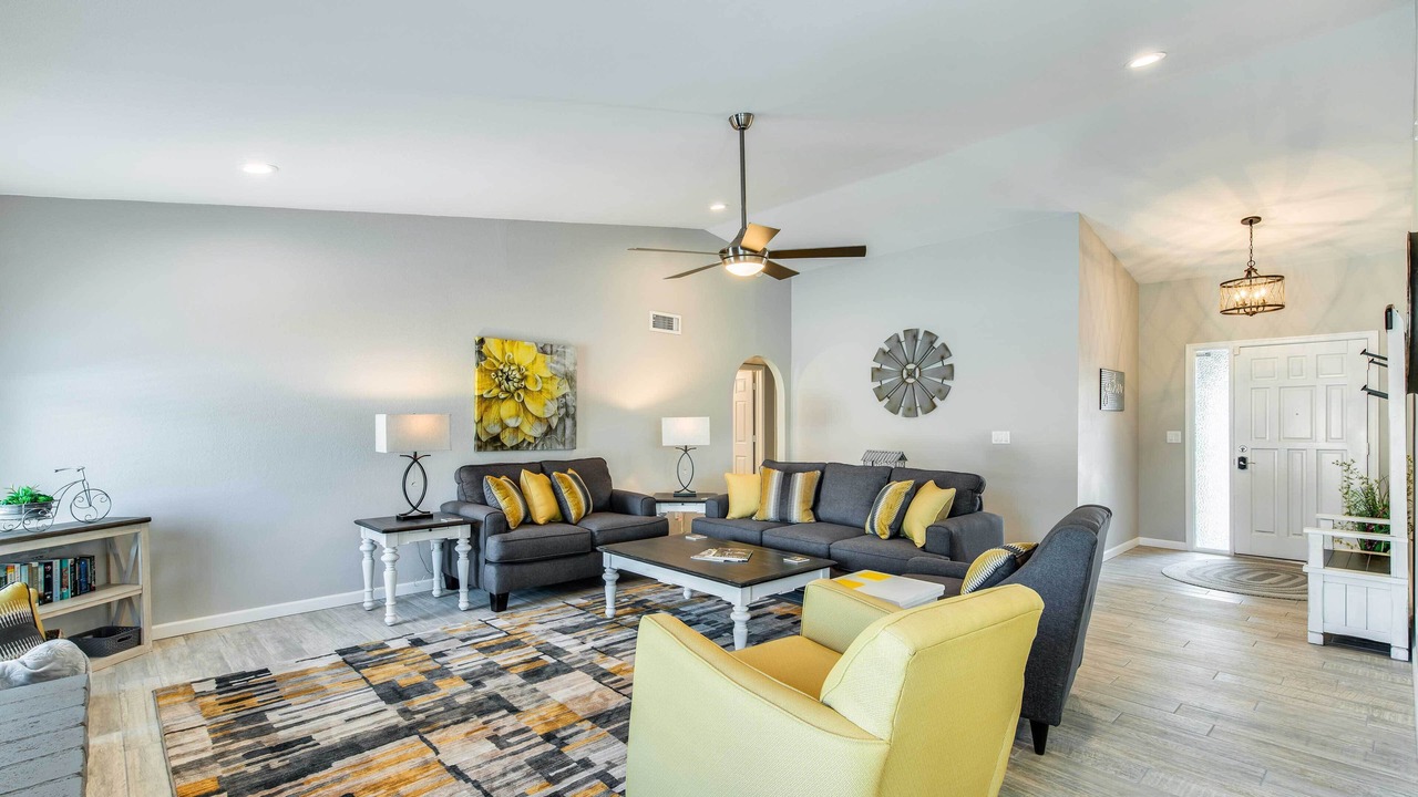 Photo of Livingroom in La Paz At Desert Springs