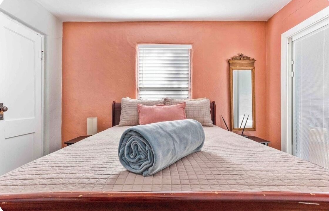 Photo of Bedroom in Peter Howell