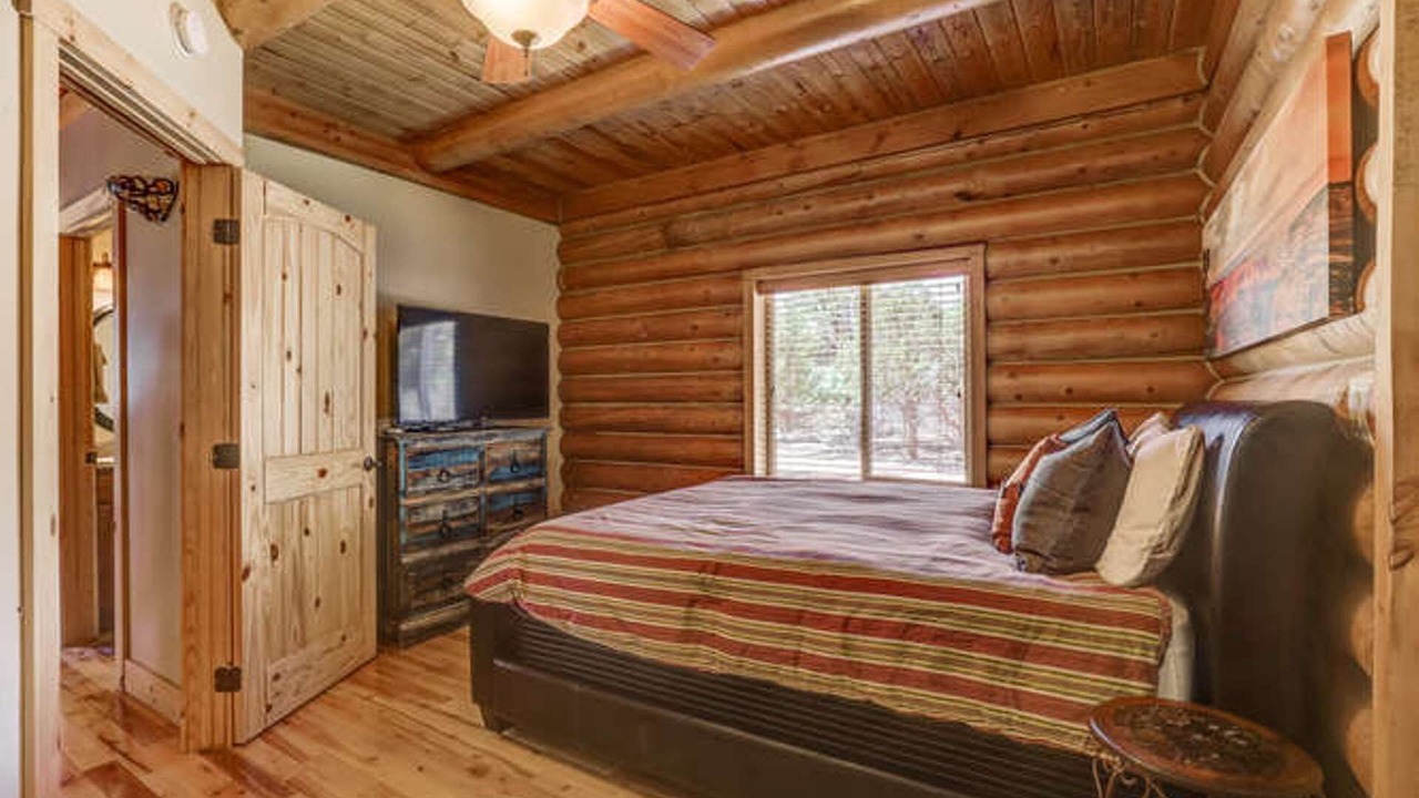 Photo of Bedroom in Zion National Park East Entrance