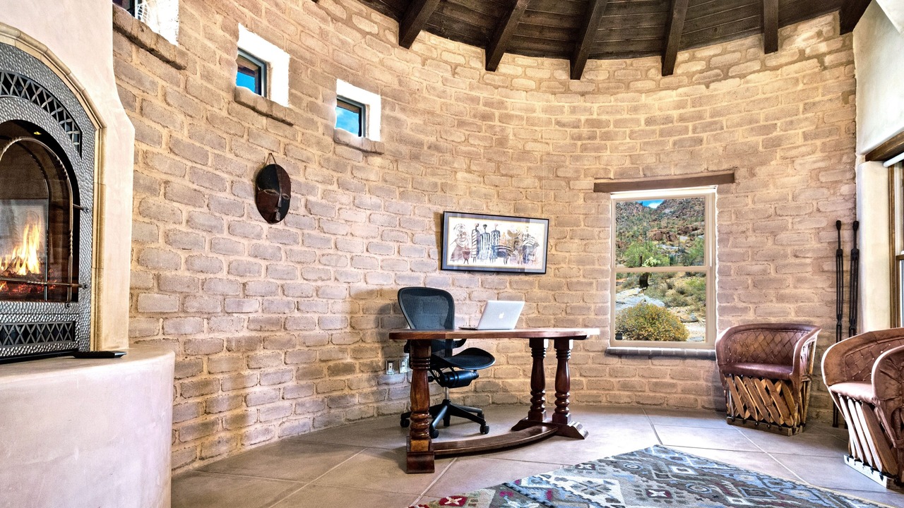 Photo of Livingroom in Drexel Heights