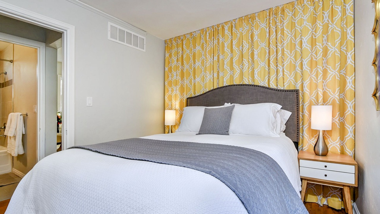 Photo of Bedroom in North End