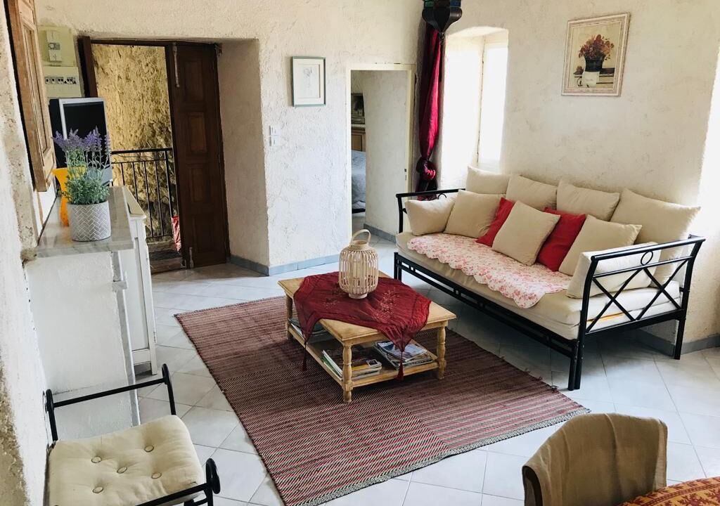 Photo of Livingroom in Lama