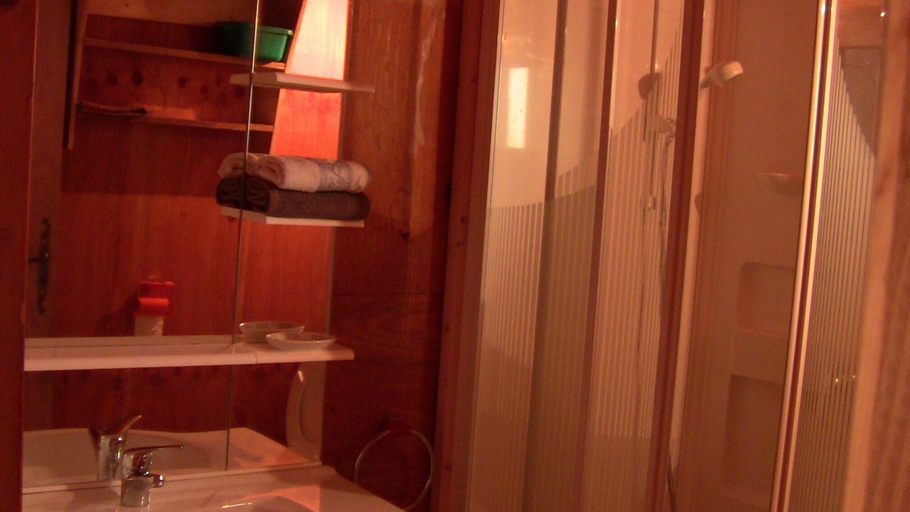 Photo of Bathroom in Isolaccio-di-Fiumorbo