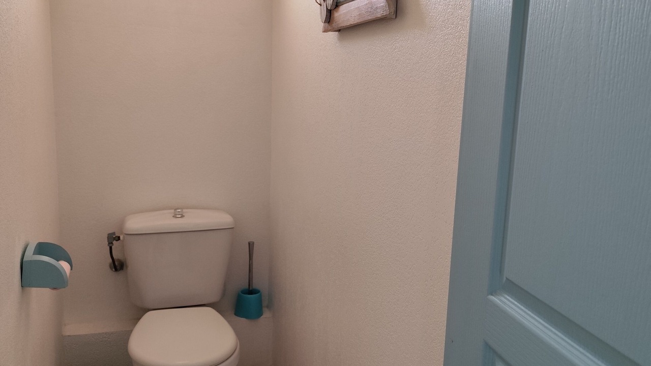 Photo of Bathroom in Lozari