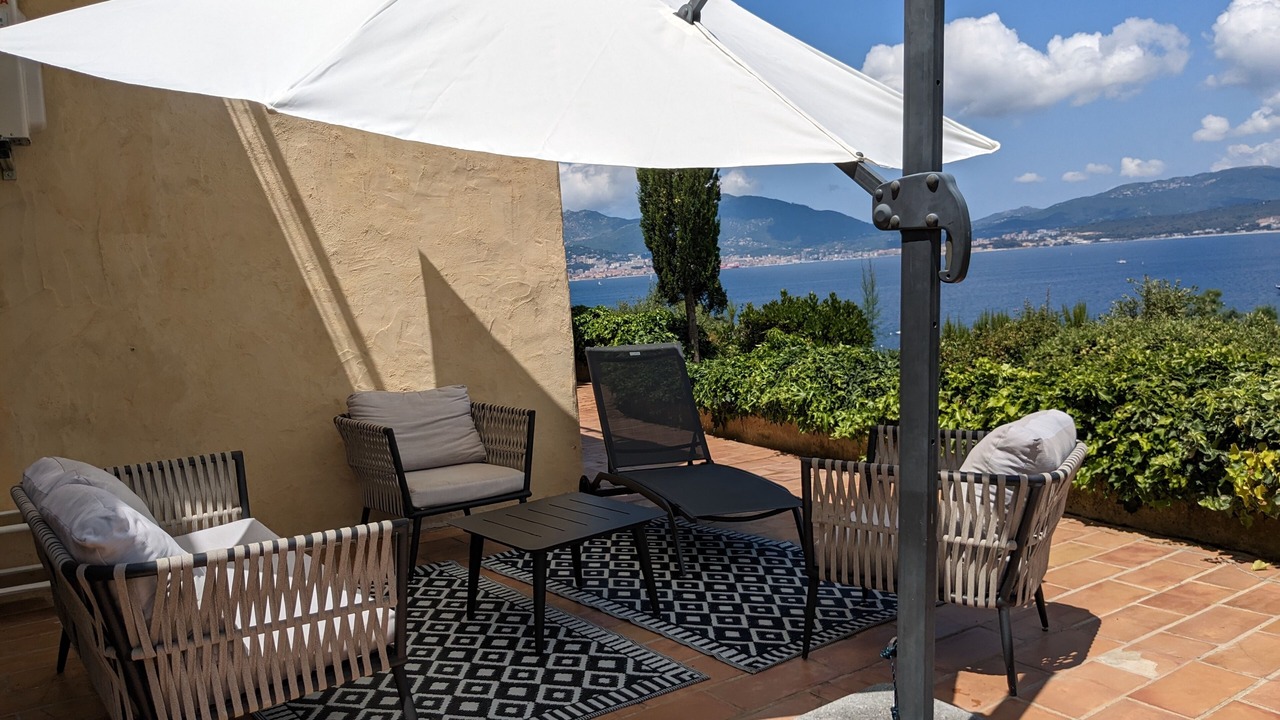 Photo of Patio Balcony in Porticcio
