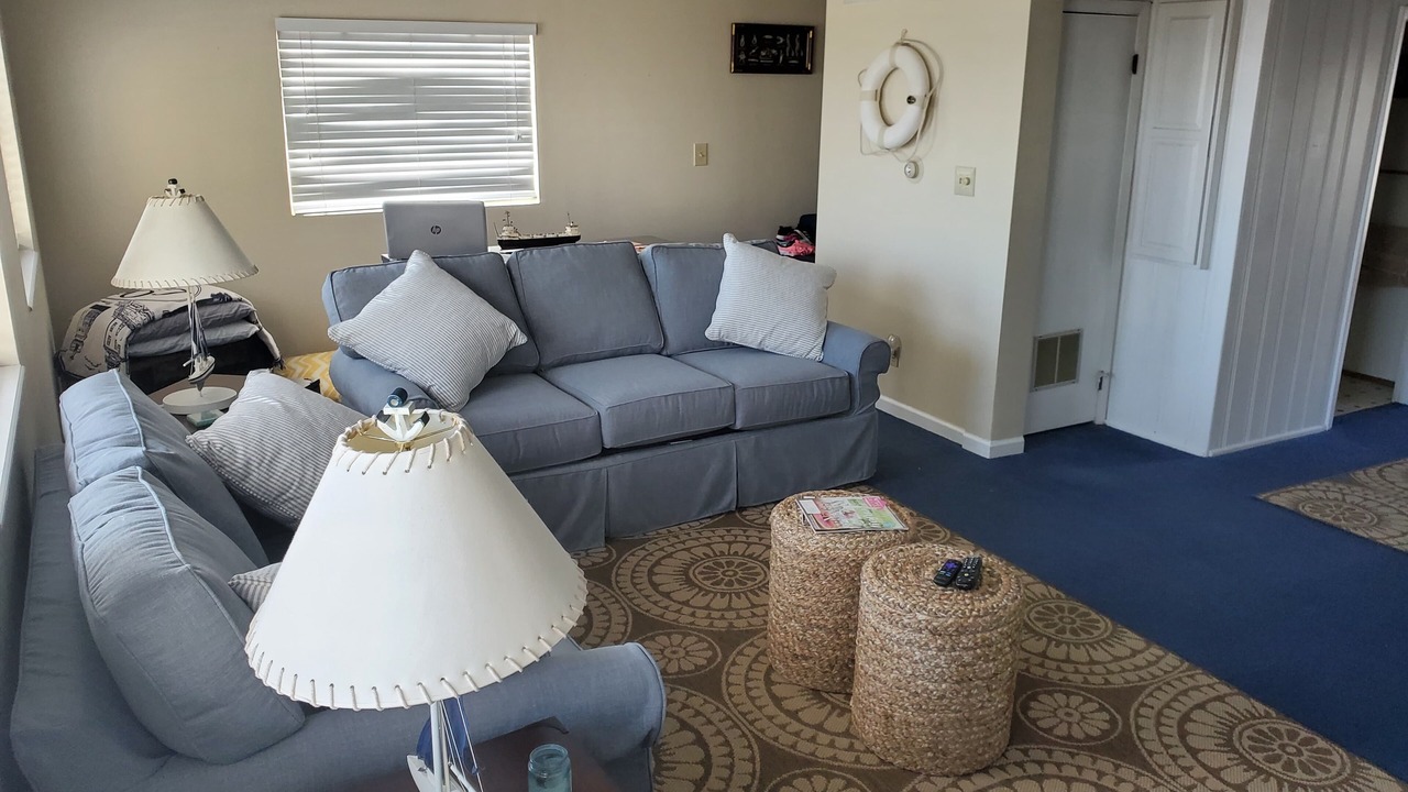 Photo of Livingroom in Huron
