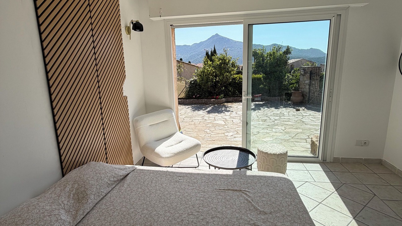 Photo of Bedroom in L'Ile-Rousse