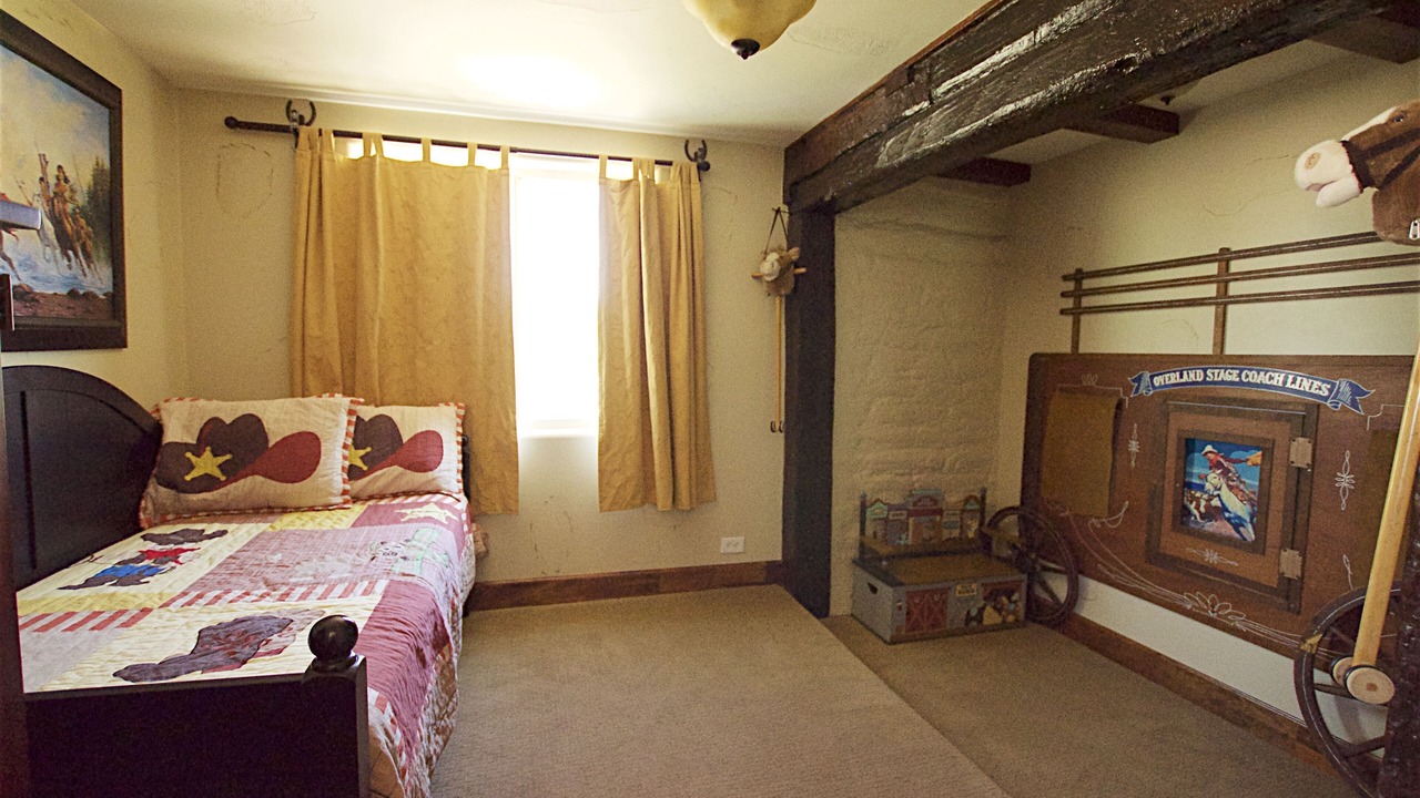 Photo of Bedroom in New River