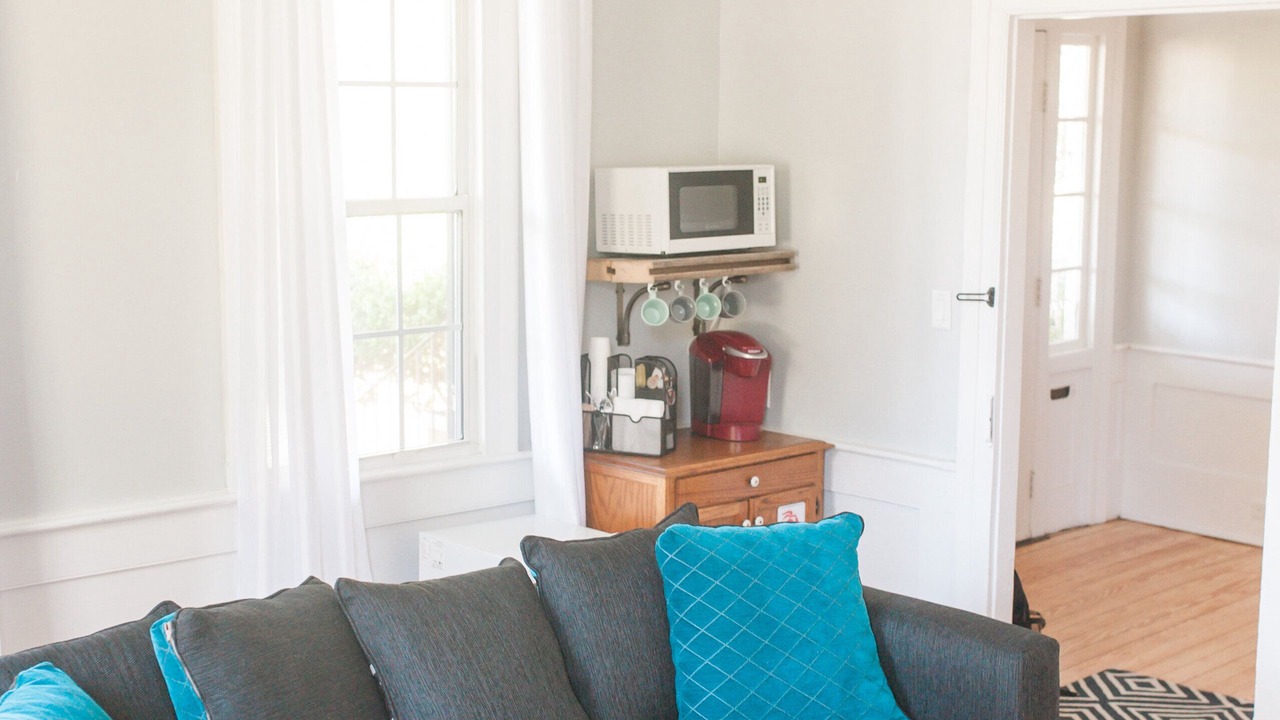 Photo of Livingroom in Summerville Historic District