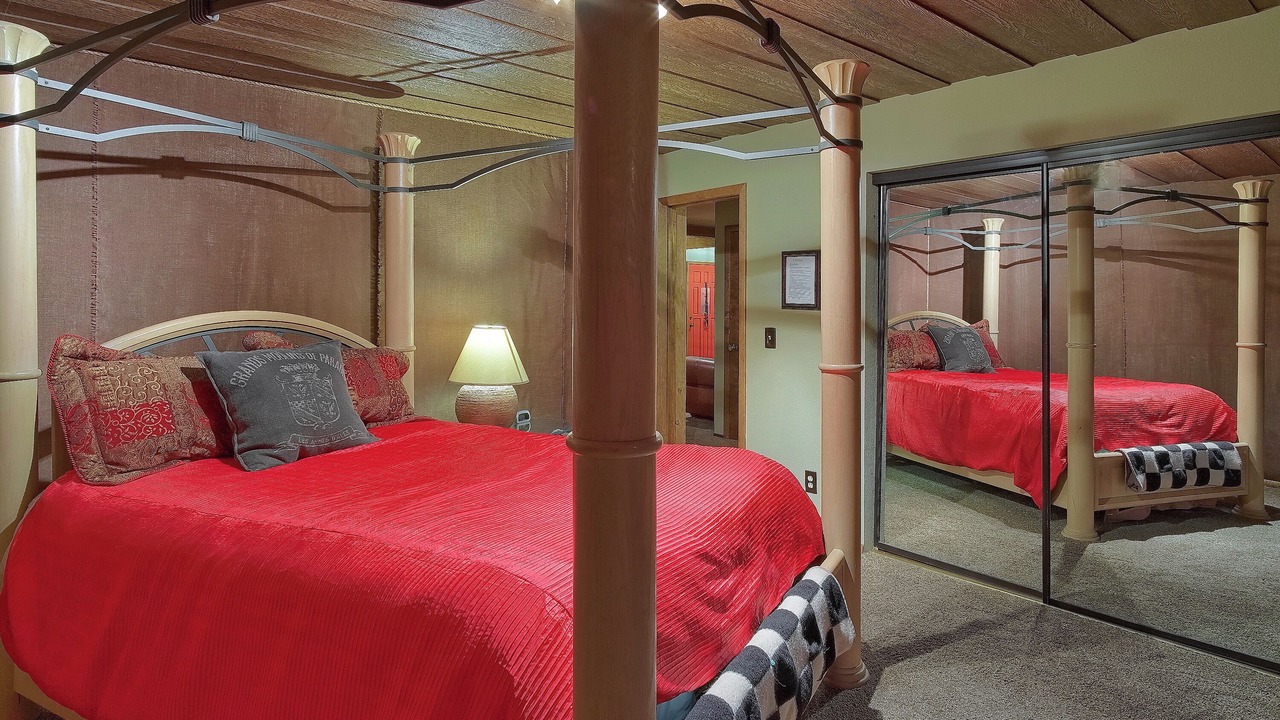 Photo of Bedroom in Pinetop