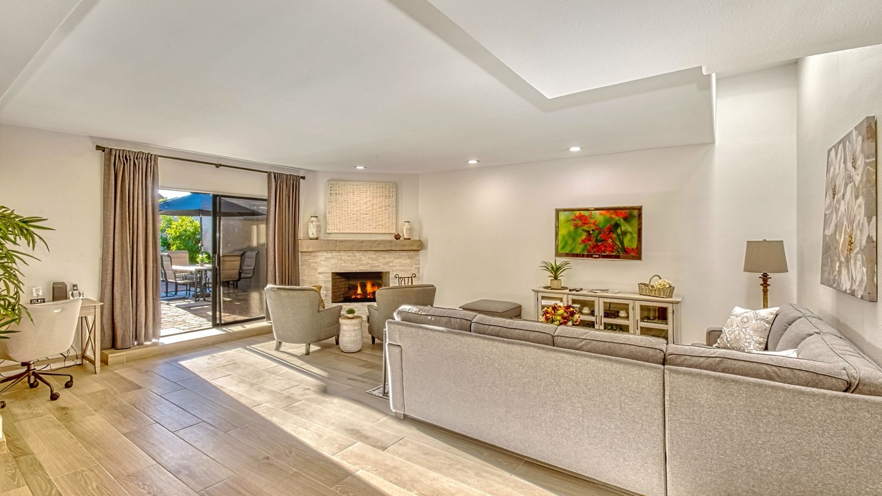 Photo of Livingroom in South Scottsdale