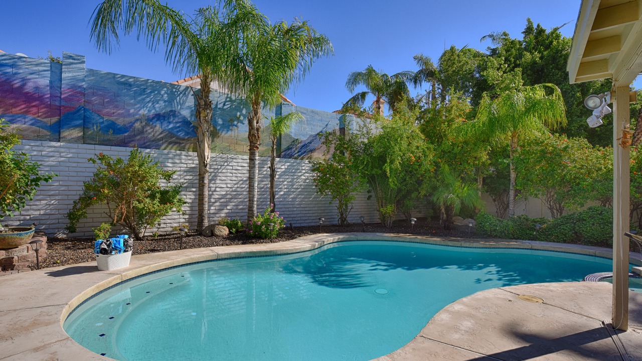 Photo of Outdoor in Paradise Valley Village
