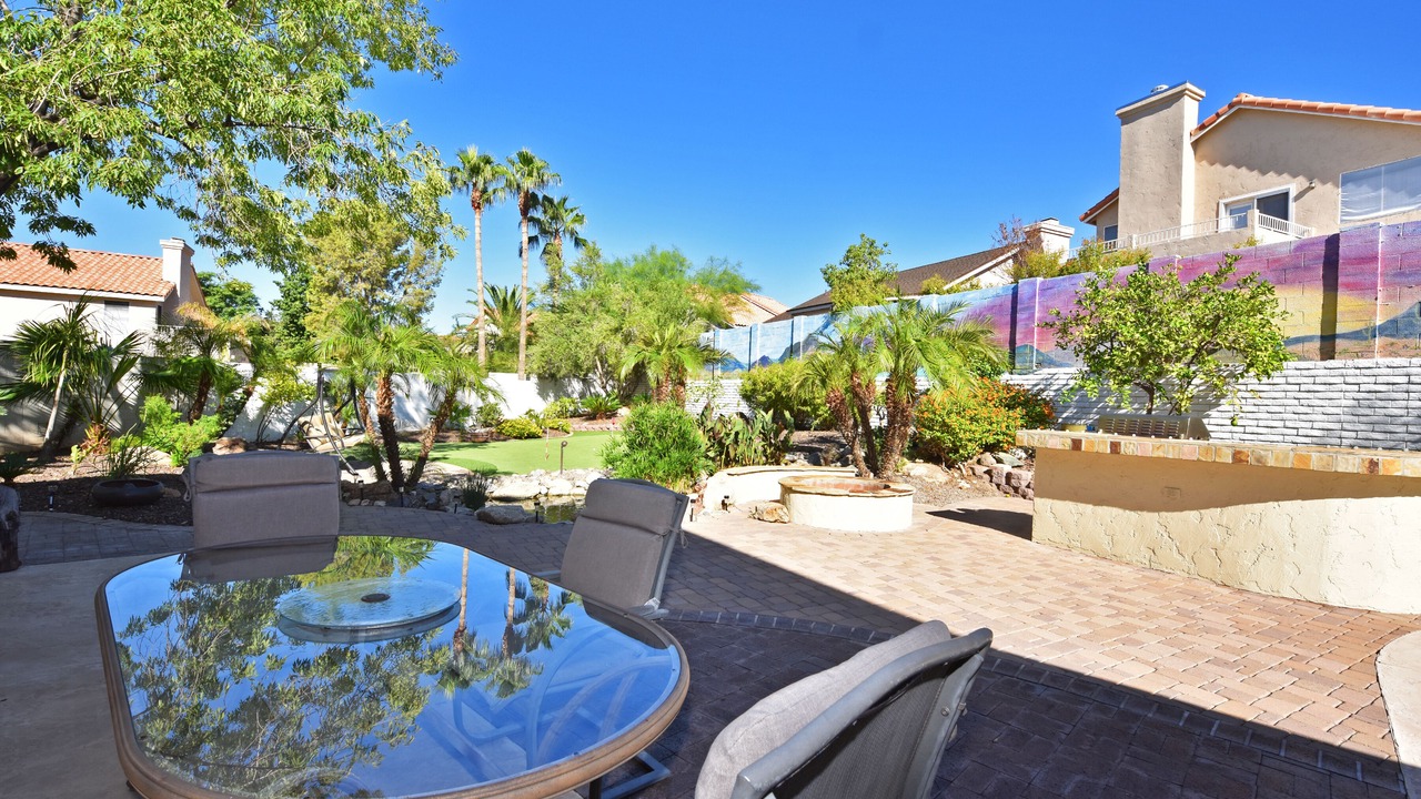 Photo of Outdoor in Paradise Valley Village