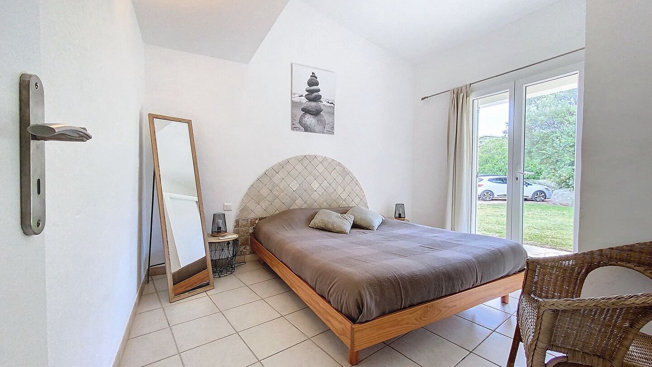 Photo of Bedroom in Pinarellu