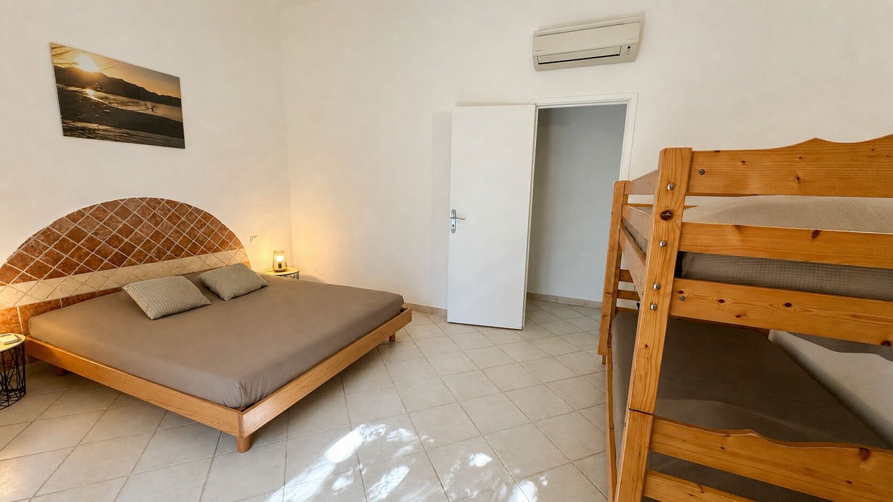 Photo of Bedroom in Pinarellu