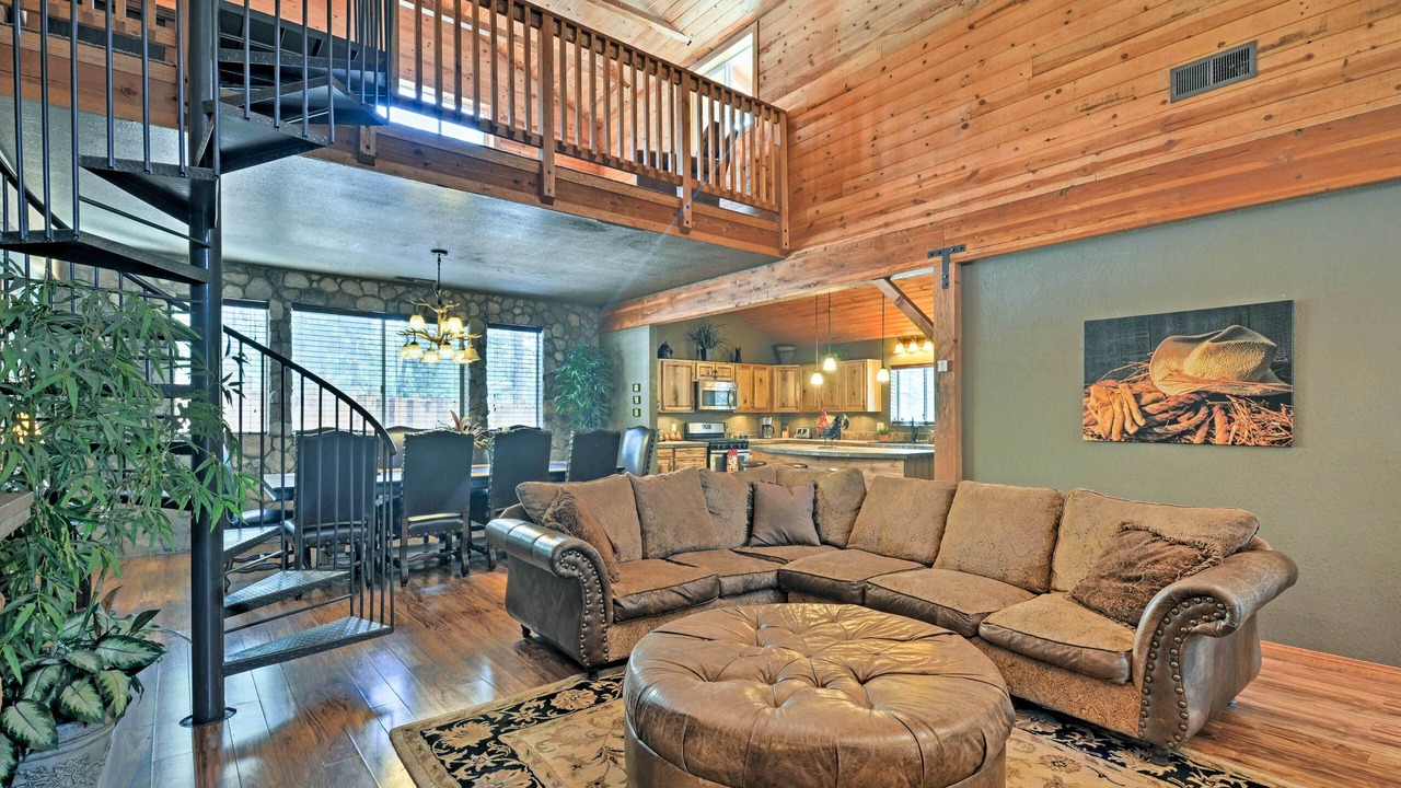 Photo of Livingroom in Flagstaff