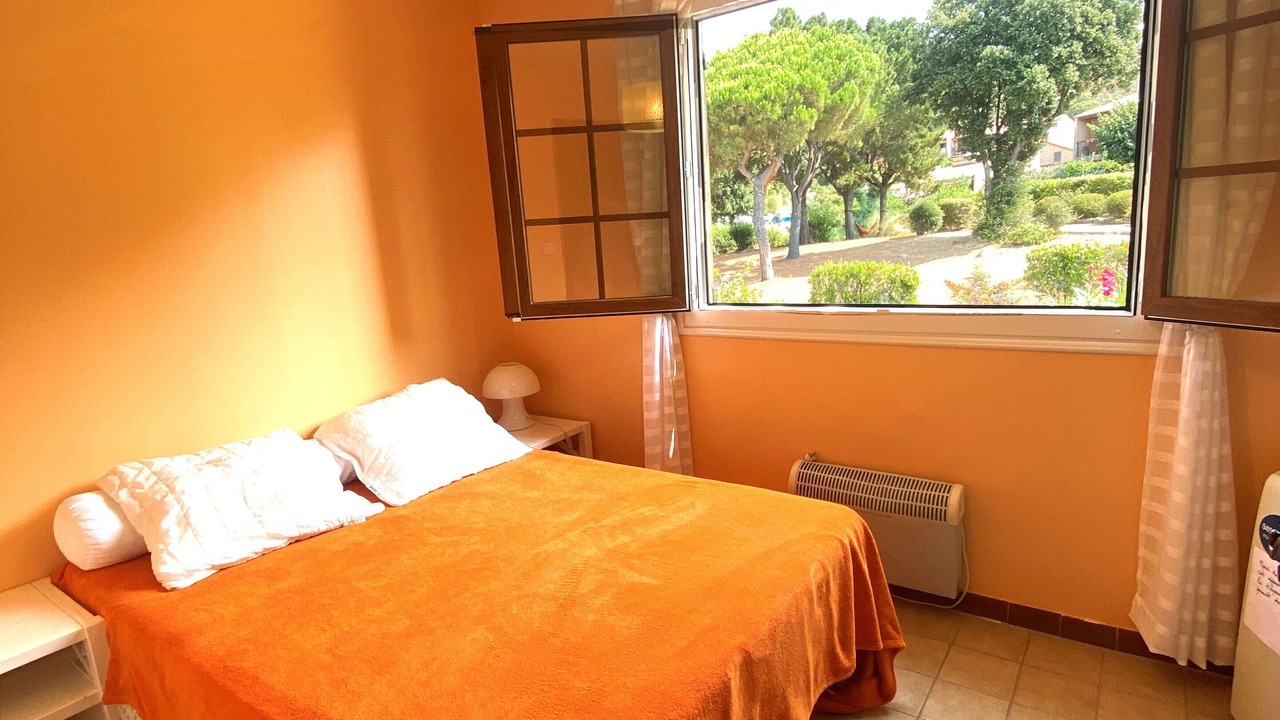 Photo of Bedroom in Sagone