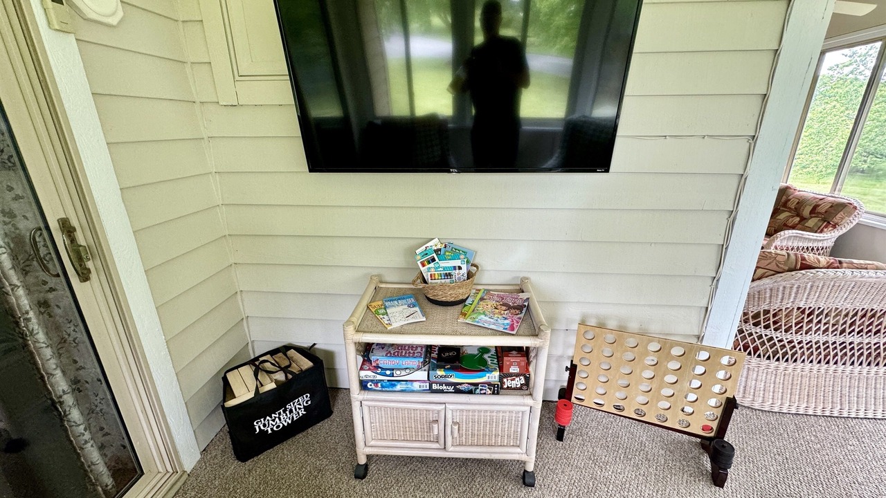 Photo of Livingroom in Plantations East