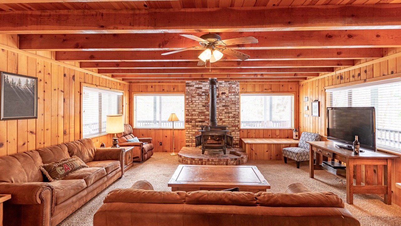 Photo of Bedroom in North Wawona