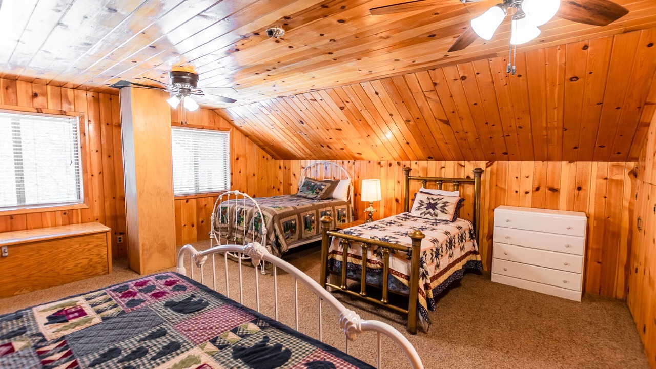Photo of Bedroom in North Wawona