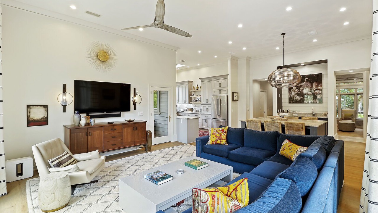 Photo of Livingroom in Vanderhorst Plantation
