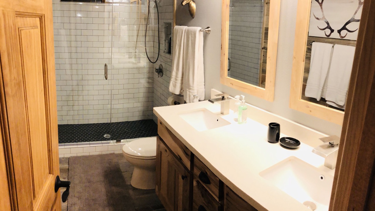 Photo of Bathroom in Show Low