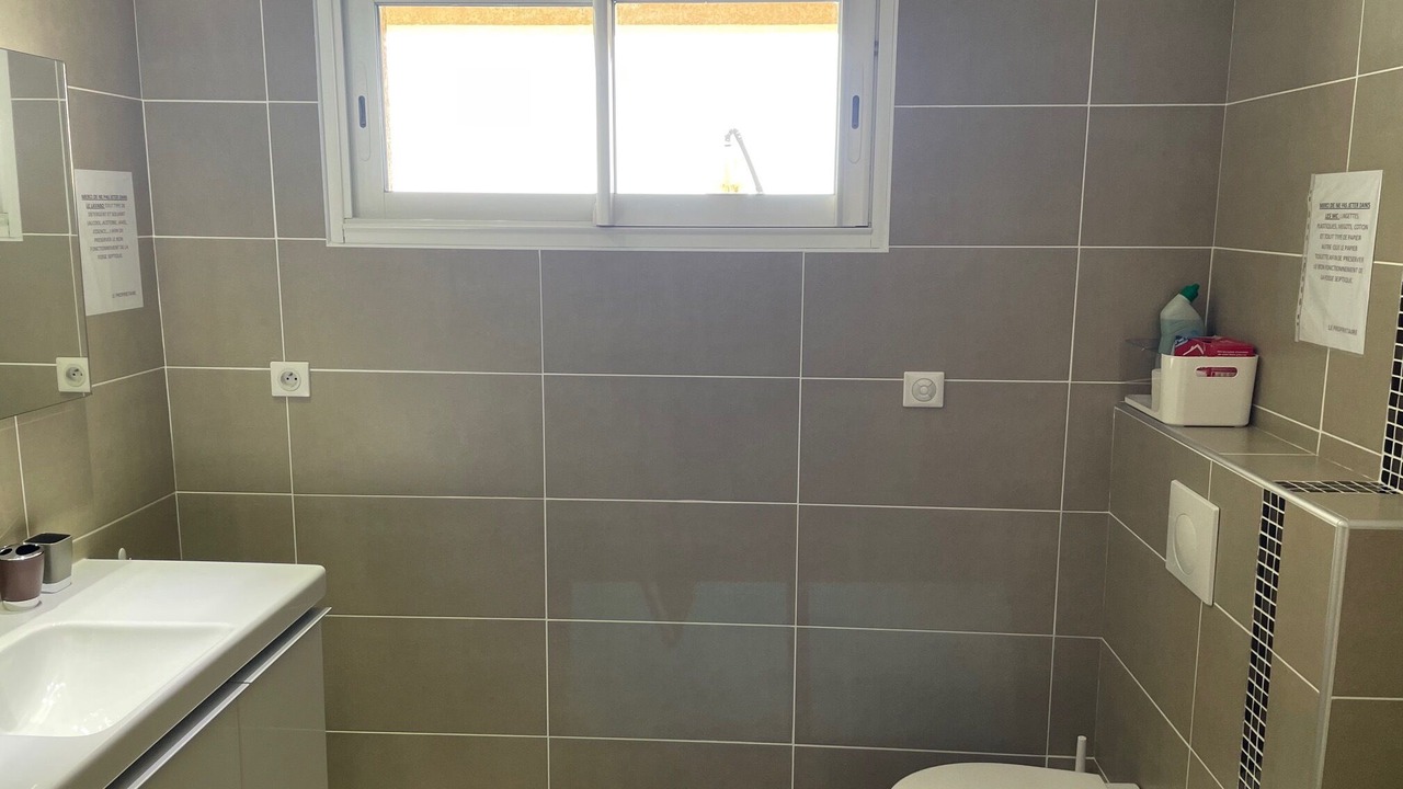 Photo of Bathroom in Calcatoggio