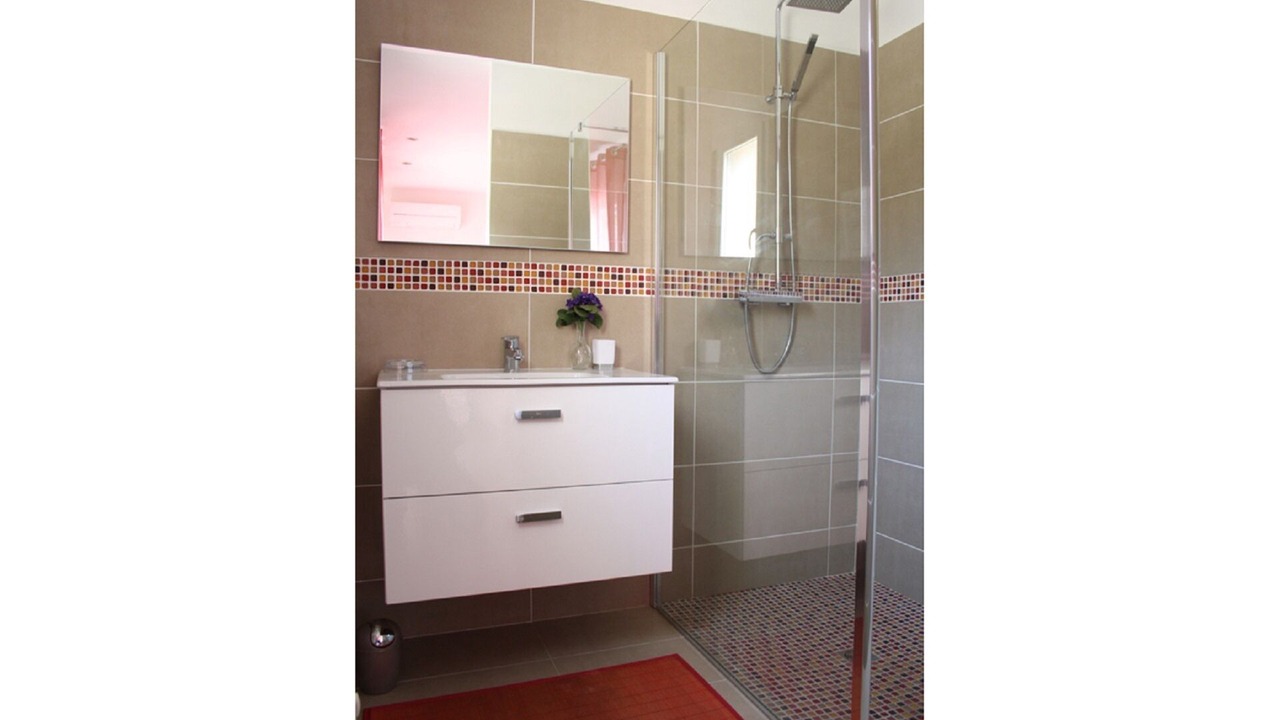 Photo of Bathroom in Calcatoggio