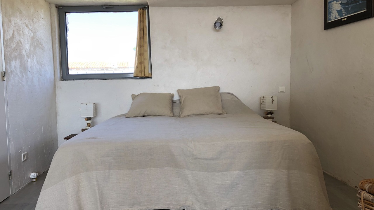 Photo of Bedroom in Bonifacio