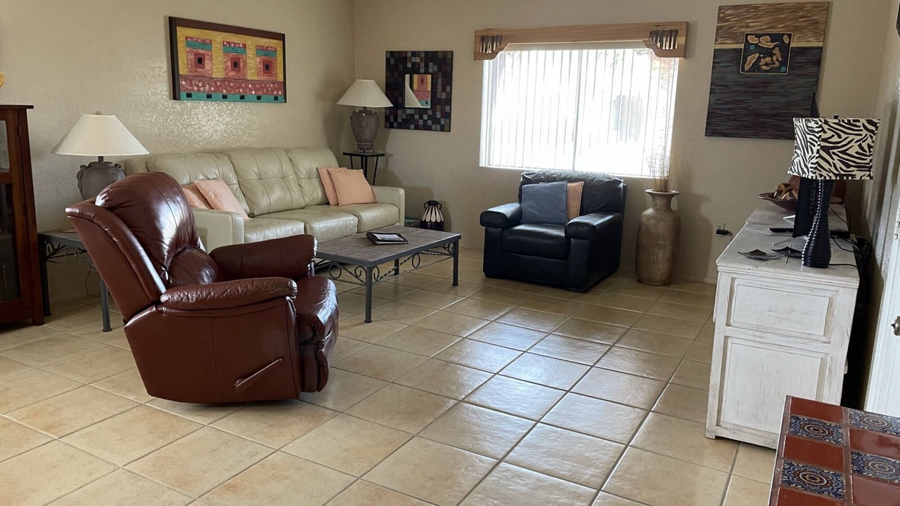 Photo of Livingroom in Desert Hills Estates