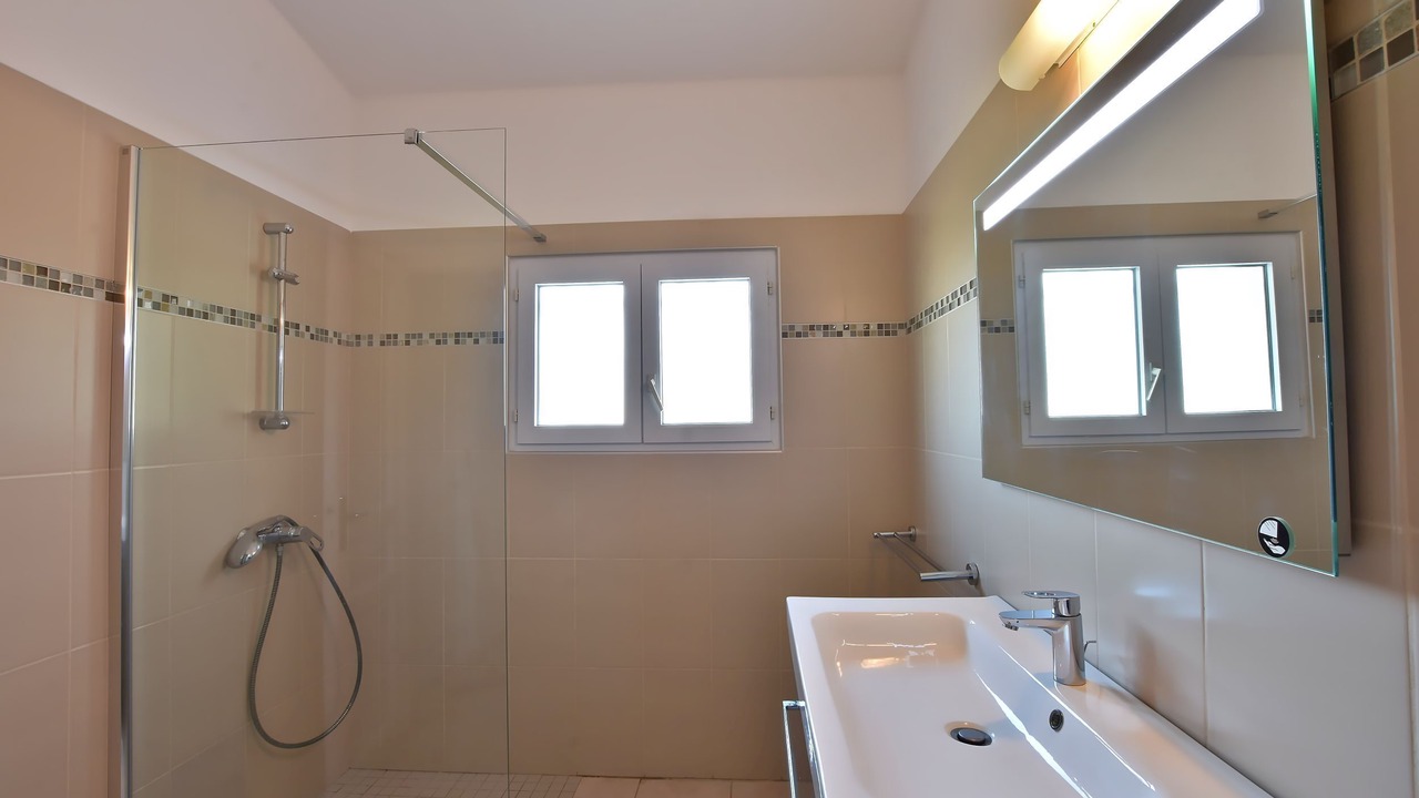 Photo of Bathroom in Tarcu