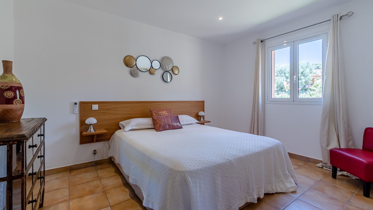 Photo of Bedroom in L'Ile-Rousse