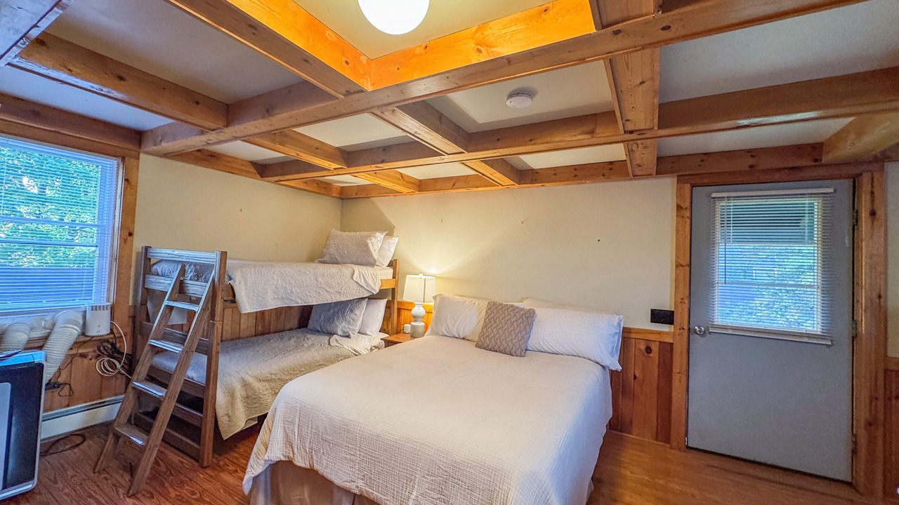 Photo of Bedroom in Town of Owasco